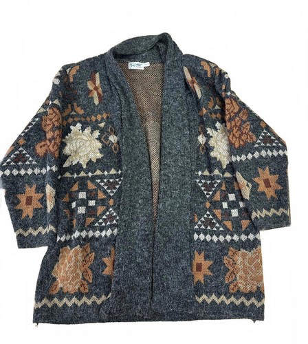 Vintage tigi wear - by, traku