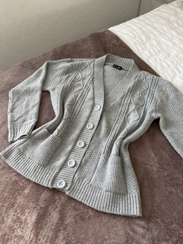 Fashion alert grauer cardigan - fashion,