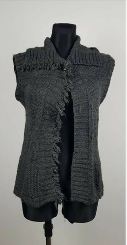 Saks fifth avenue threads - fifth,
